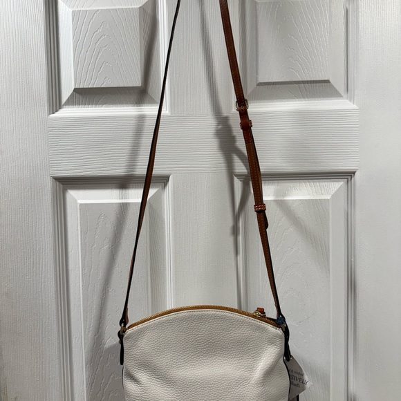 Dooney & Bourke Cream and Tan Crossbody Bag - Picture 2 of 6